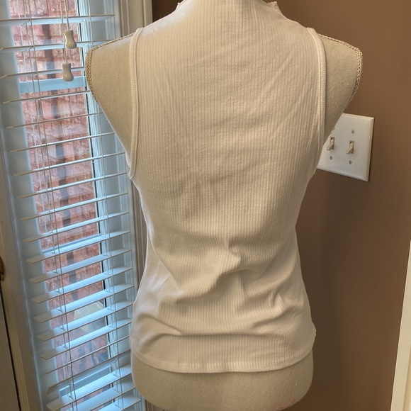 NWOT Anthropologie brand white ribbed tank size medium - Picture 3 of 8